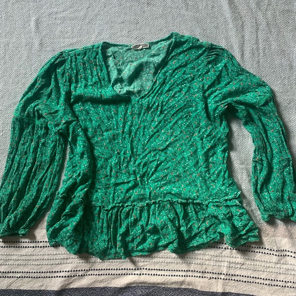 ☘️☘️☘️Spring green floral blouse☘️☘️☘️ - Picture 1 of 7